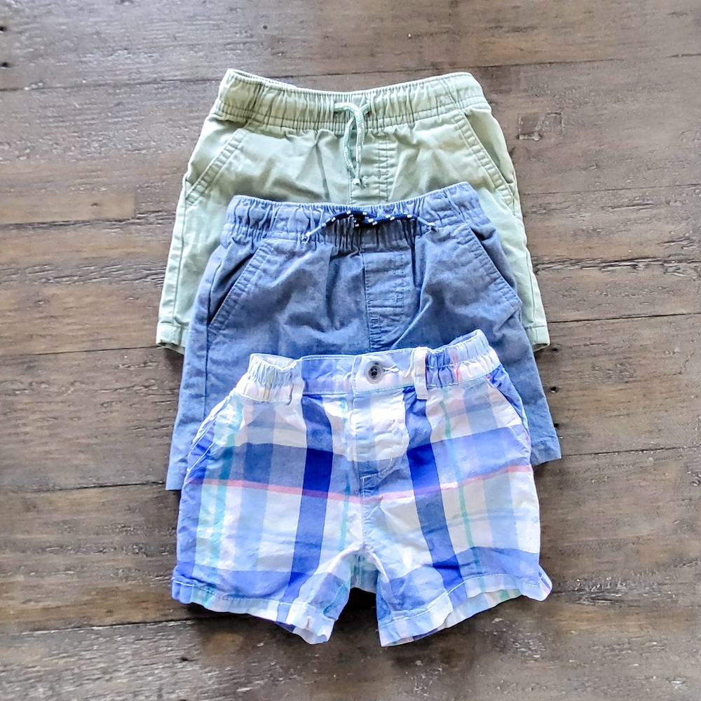 Plaid and Solid Boys Shorts 12-18M